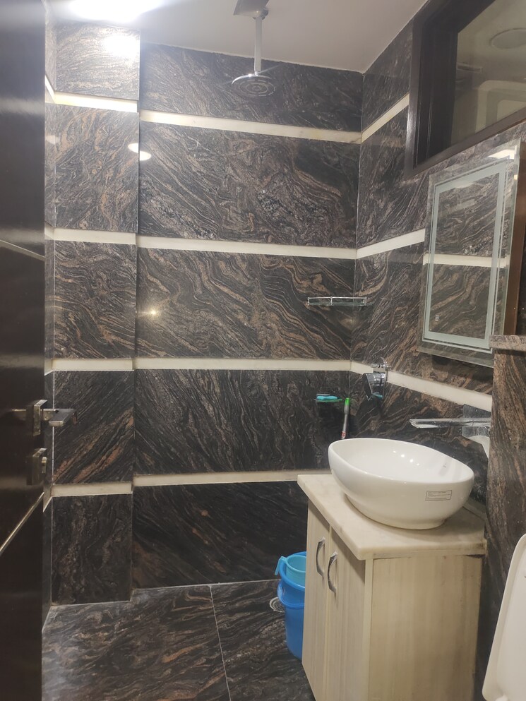 Balcony, east of kailash 3 Bedroom 1800 Sq.Ft. Builder Floor In East Of Kailash Delhi 9390558