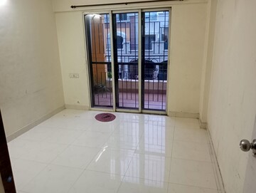 Room in 2 BHK Apartment at Anand Park Aundh, Aundh – for Rent
