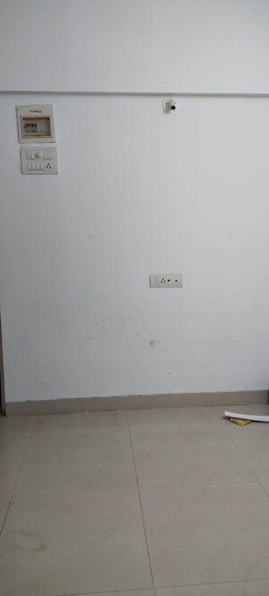 Room in 1 BHK Apartment at Sai Milan CHS, Worli – for Rent