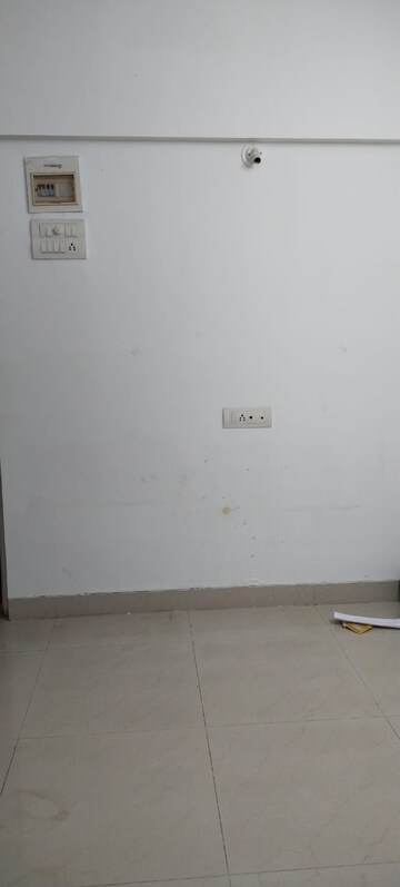 Room in 1 BHK Apartment at Sai Milan CHS, Worli – for Rent