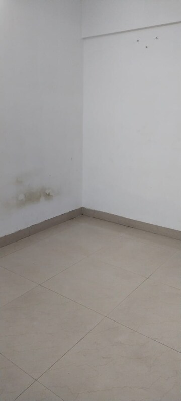 Room in 1 BHK Apartment at Sai Milan CHS, Worli – for Rent