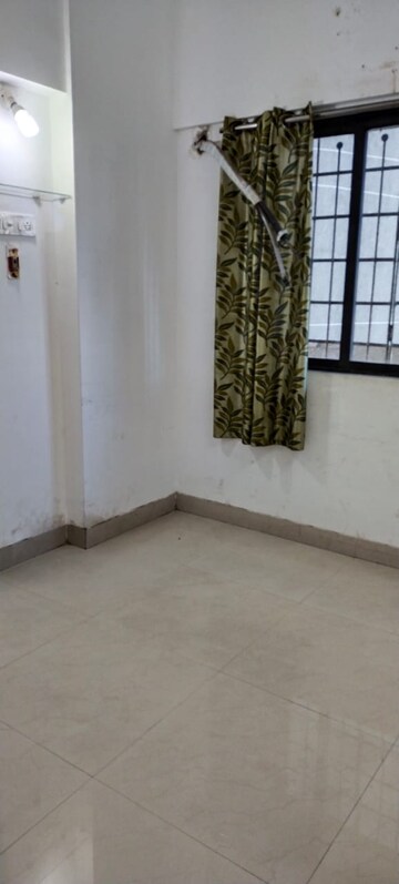Room in 1 BHK Apartment at Sai Milan CHS, Worli – for Rent