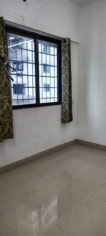 Room in 1 BHK Apartment at Sai Milan CHS, Worli – for Rent