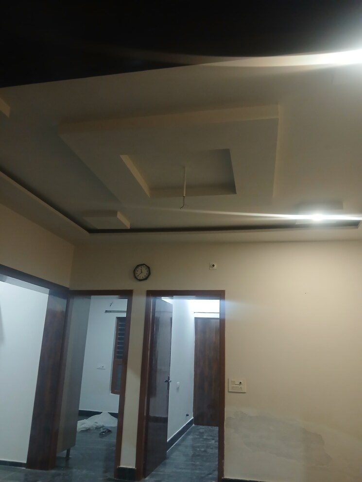 undefined, sector 15 2 Bedroom 160 Sq.Yd. Builder Floor In Sector 15 Hisar 9390604