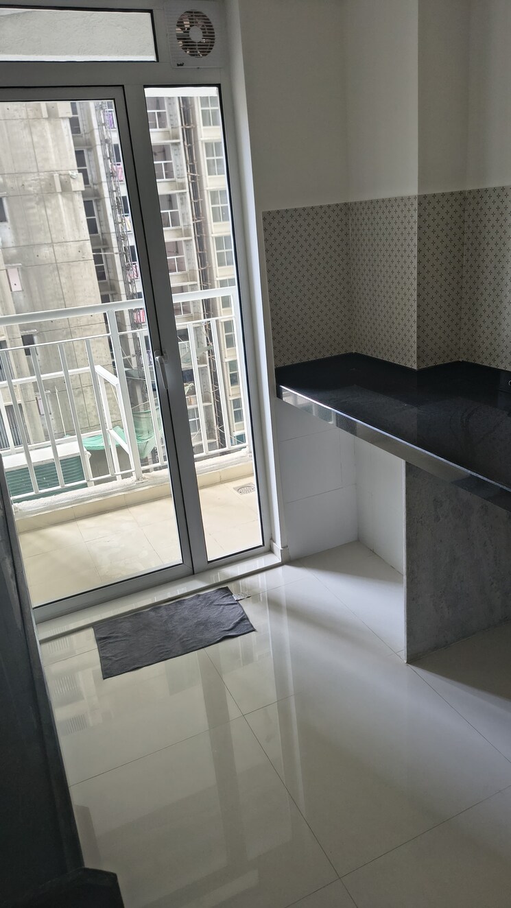 Balcony, lodha-amara 2 Bedroom 618 Sq.Ft. Apartment In Kolshet Road Thane 9390579