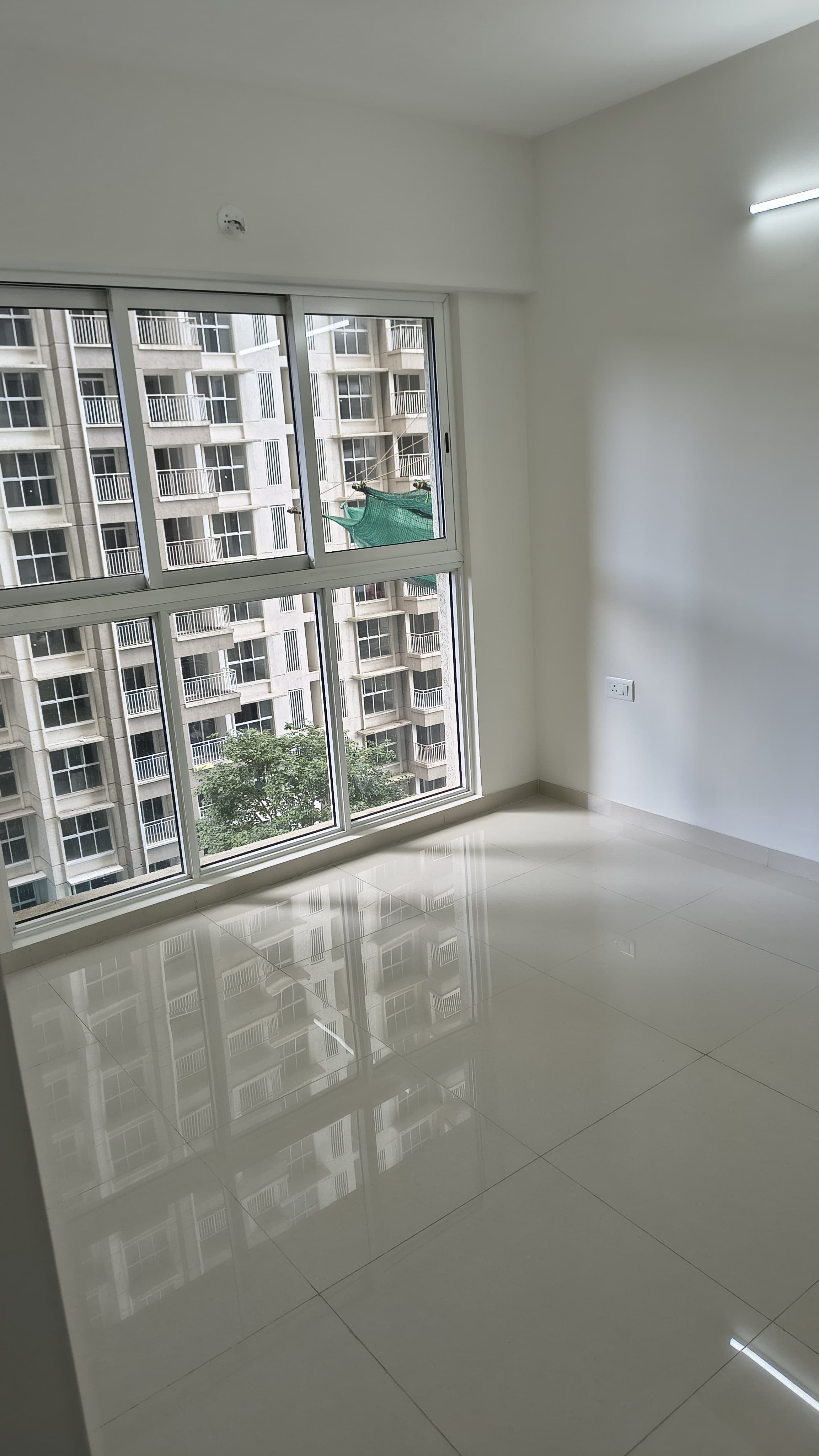 2 BHK Apartment For Rent in Lodha Amara