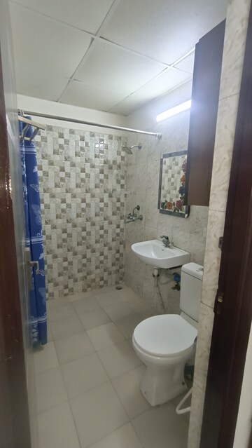 2 BHK Apartment For Rent in Antriksh Golf View, Sector 78