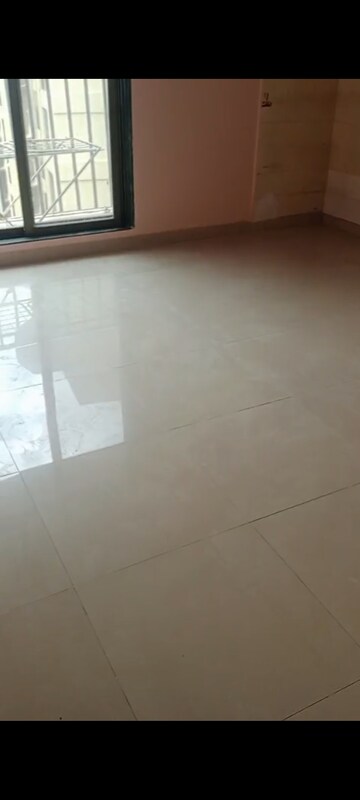 Room in 3 BHK Apartment at Everest World Aspen, Dhokali – for Rent