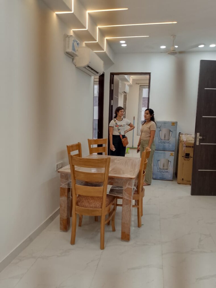 Gym, tulip-violet 3 Bedroom 1578 Sq.Ft. Apartment In Sector 69 Gurgaon 9390601