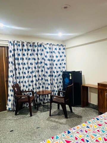 Master Bedroom in Studio Builder Floor at Sector 40 – for Rent