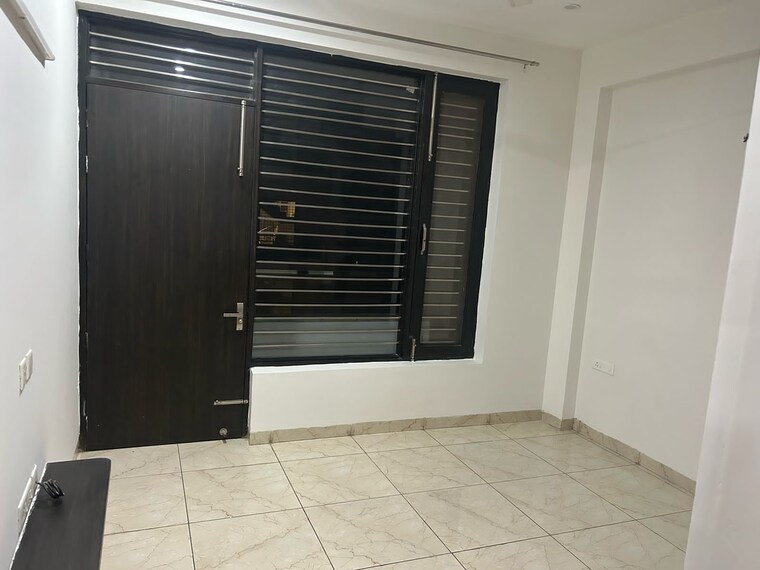 Room, sector 40 2 Bedroom 1463 Sq.Ft. Builder Floor In Sector 40 Gurgaon 9390612