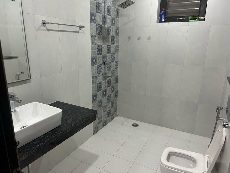 Bathroom, sector 40 2 Bedroom 1463 Sq.Ft. Builder Floor In Sector 40 Gurgaon 9390612