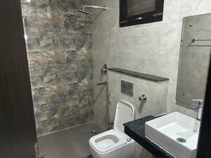 Bathroom in 2 BHK Builder Floor at Sector 40 – for Rent