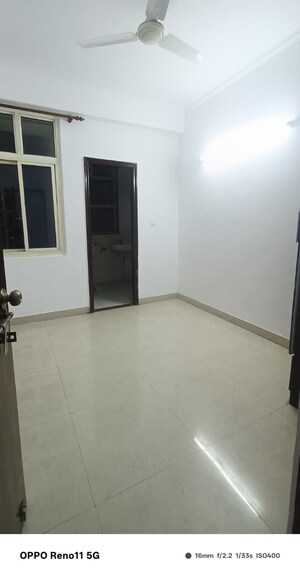 Room in 2 BHK Builder Floor at Sector 46 – for Rent