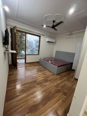 Room in 1 BHK Builder Floor at Sector 46 – for Rent