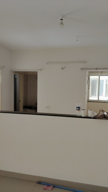 Room in 1 BHK Apartment at Godrej Horizon, Mohammadwadi – for Sale