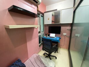 Team Area in  Pg at Ghatkopar West – for Rent