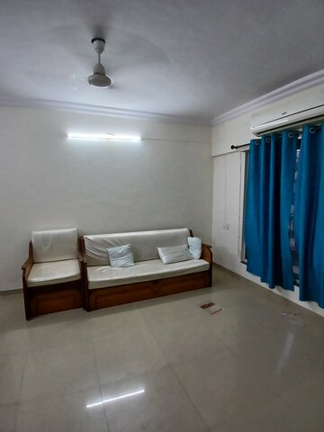 Furnished Amenities in 2 BHK Apartment at Mantri Serene, Goregaon East – for Rent