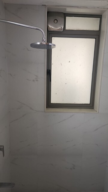 Room in 2 BHK Apartment at Lodha Bel Air, Jogeshwari West – for Rent