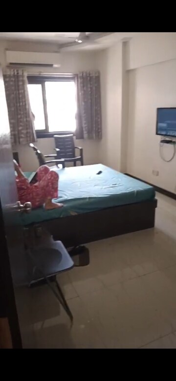 Bedroom in 2 BHK Apartment at Hind Mansion Apartments, Mahim West – for Rent
