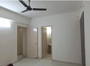 Room in 3 BHK Apartment at SRS Royal Hills, Sector 87 – for Sale