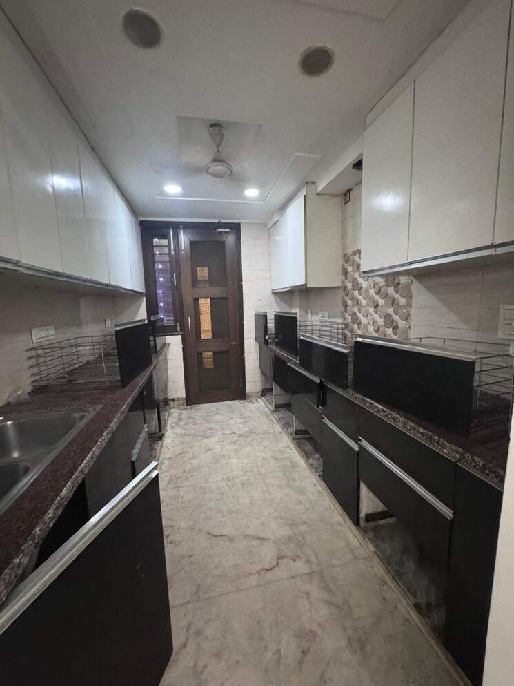 Kitchen, sunder-apartment 3 Bedroom 1300 Sq.Ft. Apartment In Paschim Vihar Delhi 9390669