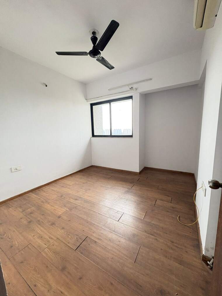 Bedroom, lodha-palava-downtown 2 Bedroom 717 Sq.Ft. Apartment In Dombivli East Thane 9390671