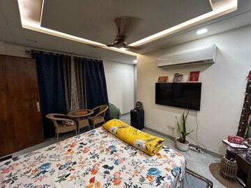 Bedroom in 1 BHK Builder Floor at Sector 45 – for Rent