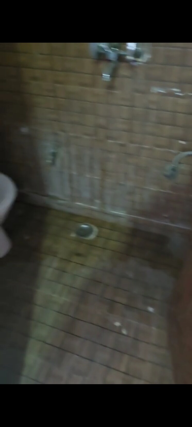 Bathroom, sector 104 2 Bedroom 850 Sq.Ft. Builder Floor In Sector 104 Noida 9390685