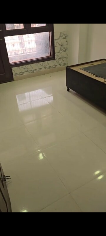 Living Room in 2 BHK Builder Floor at Sector 104 – for Rent