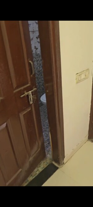  2 BHK Builder Floor at Sector 104 – for Rent