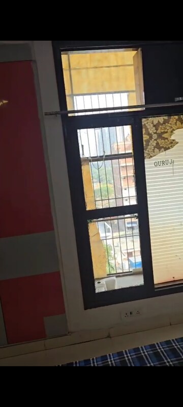 Room in 2 BHK Builder Floor at Sector 104 – for Rent