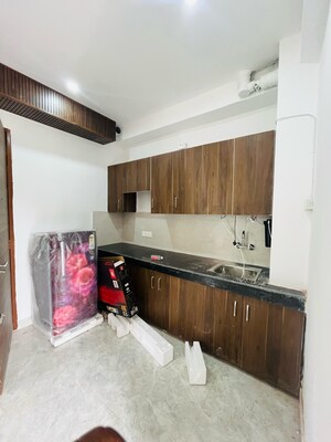 Kitchen in 1 BHK Builder Floor at Sector 40 – for Rent