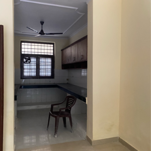 Room in 4 BHK Builder Floor at Paras Tierea, Sector 137 – for Rent