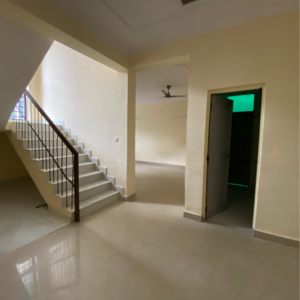 Room in 4 BHK Builder Floor at Paras Tierea, Sector 137 – for Rent