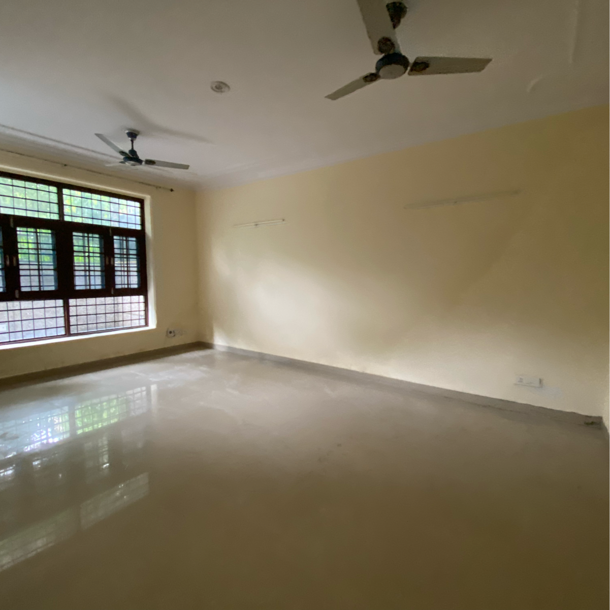 4 BHK Builder Floor For Rent in Paras Tierea