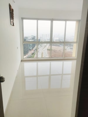 Room in 1 BHK Apartment at Ganga Platino, Kharadi – for Rent