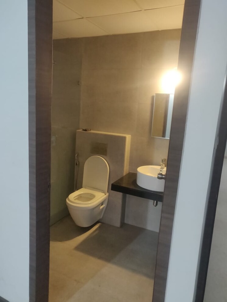 Bathroom, ganga-platino 1 Bedroom 650 Sq.Ft. Apartment In Kharadi Pune 9390691