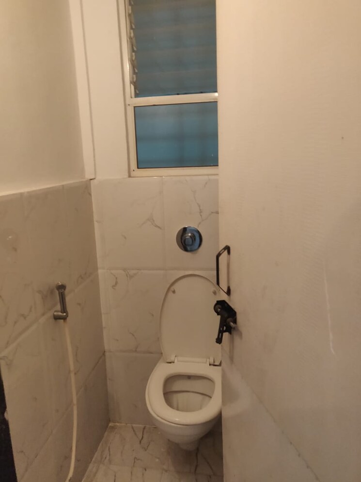 Bathroom, gulmohar-symphony 1 Bedroom 650 Sq.Ft. Apartment In Kharadi Pune 9390695