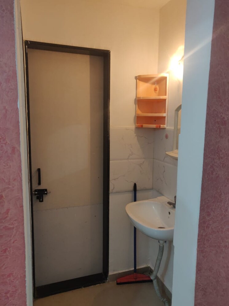 Bathroom, gulmohar-symphony 1 Bedroom 650 Sq.Ft. Apartment In Kharadi Pune 9390695