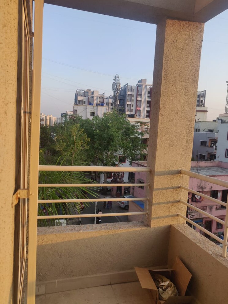 Balcony, kharadi 1 Bedroom 620 Sq.Ft. Apartment In Kharadi Pune 9390701