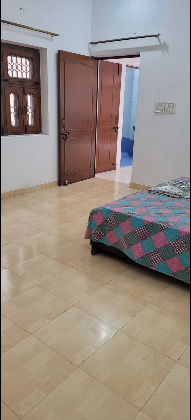 1 Rk  350 Sq.Ft. Independent House in RWA Apartments Sector 41