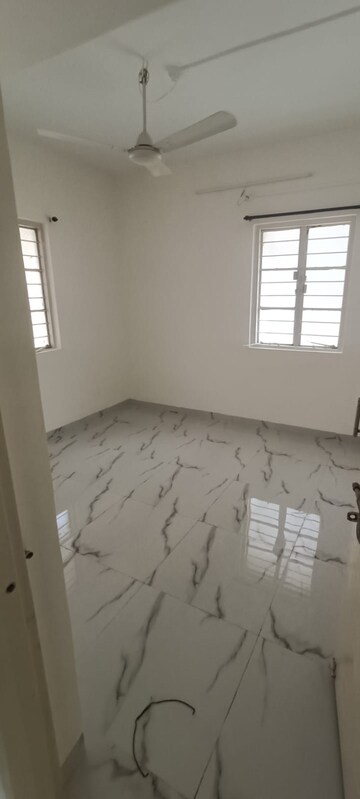 Room in 1 BHK Apartment at Ganesh Complex Anand Nagar, Anand Nagar – for Rent