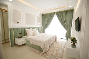 Living Room in 3 BHK Builder Floor at Sector 113 – for Sale