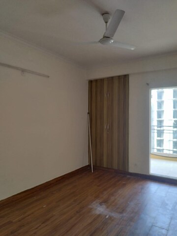 Room in 2 BHK Apartment at Omkar Royal Nest, Tech Zone 4 Greater Noida – for Rent