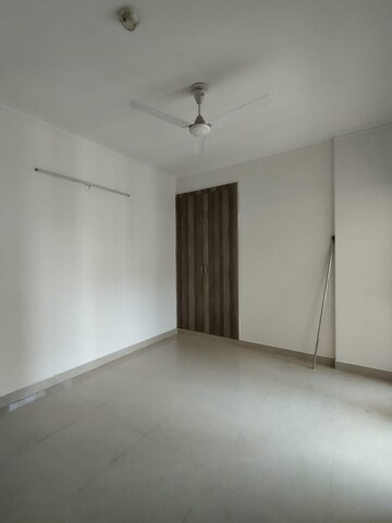 Room in 2 BHK Apartment at Omkar Royal Nest, Tech Zone 4 Greater Noida – for Rent