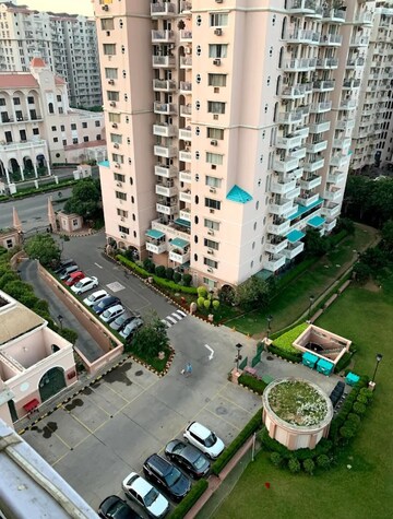 4 BHK Apartment – Exterior View View at DLF Trinity Towers, Dlf Phase V - for Sale