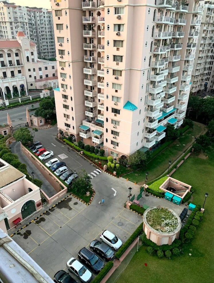 Exterior View, dlf-trinity-towers 4 Bedroom 2400 Sq.Ft. Apartment In Dlf Phase V Gurgaon 9390762