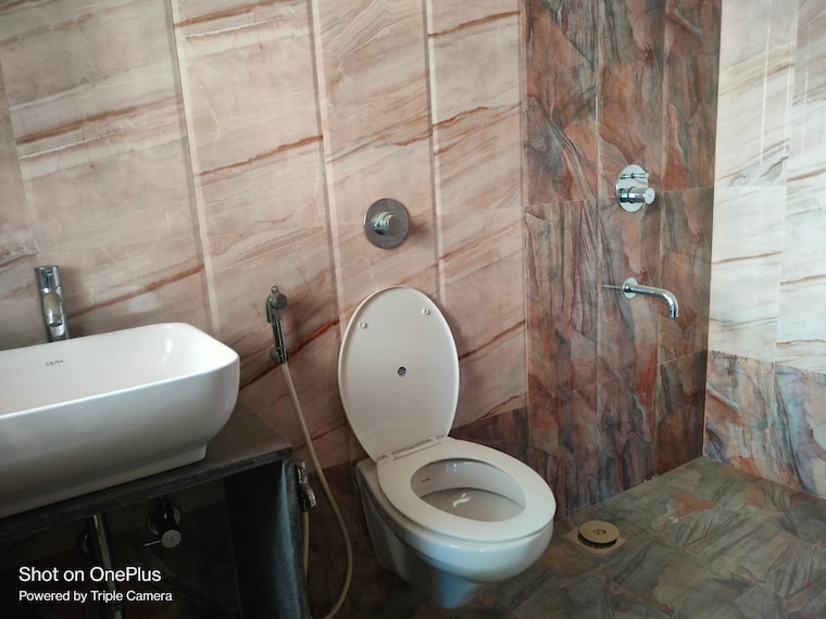 Bathroom, karwa-kairali 3 Bedroom 1000 Sq.Ft. Apartment In Goregaon West Mumbai 9390800