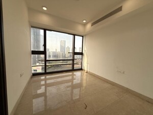 Room in 3 BHK Apartment at Lodha The Park, Worli – for Sale